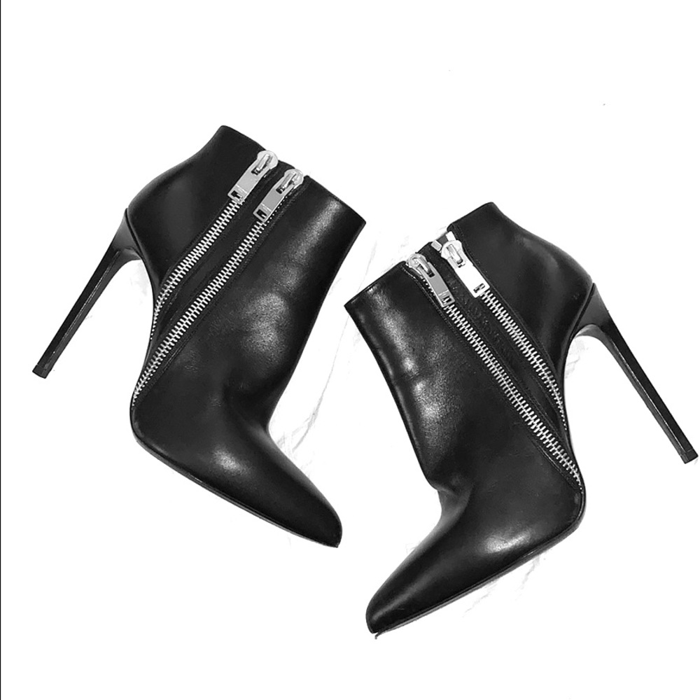 Saint Laurent Paris black ankle high heel boots 👢